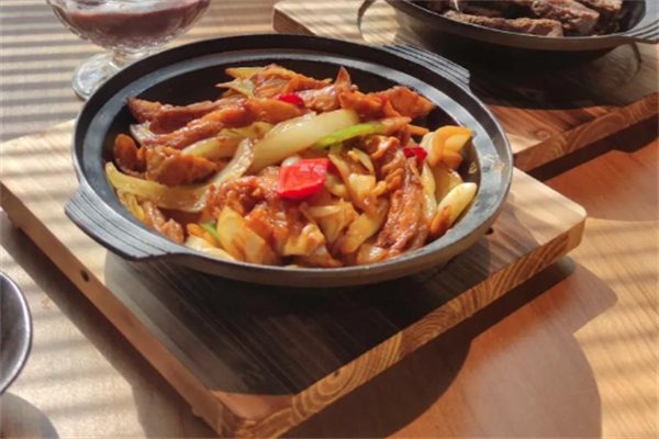吉乐煲仔饭 吉乐煲仔饭