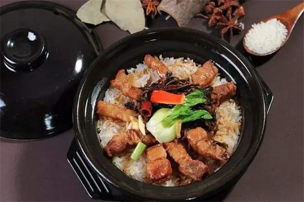 梅姐煲仔饭 梅姐煲仔饭