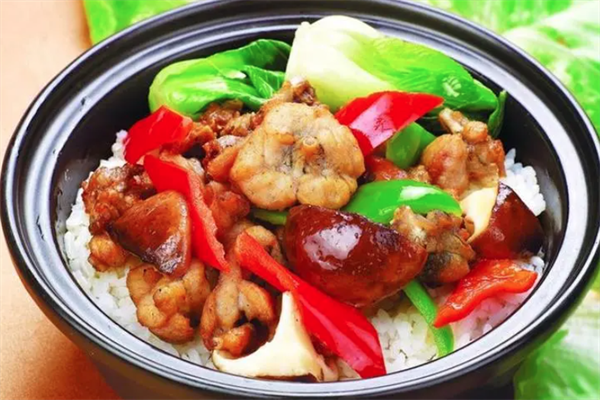两味传统明火煲仔饭