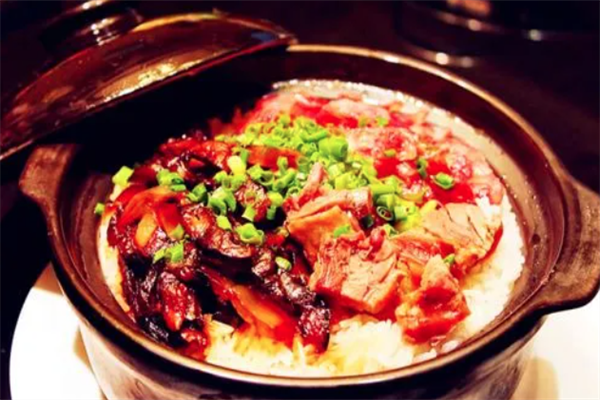 上口香港式煲仔饭