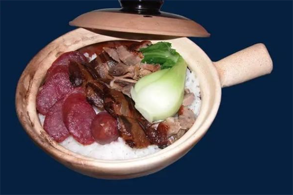蔡阿姨煲仔饭