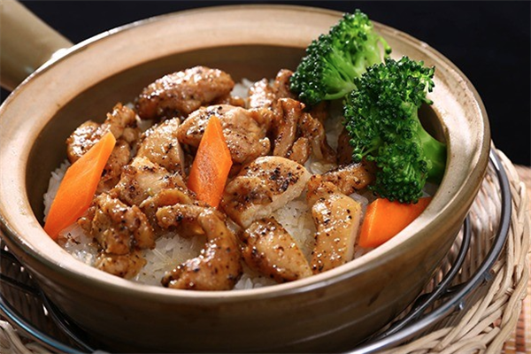 顺德阿妈煲仔饭