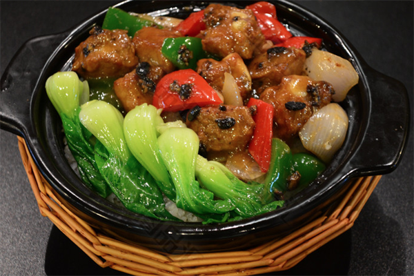 有宜家煲仔饭 有宜家煲仔饭