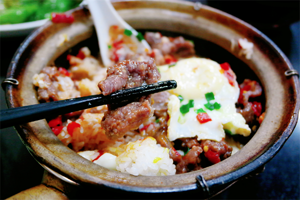友宝乐煲仔饭 友宝乐煲仔饭