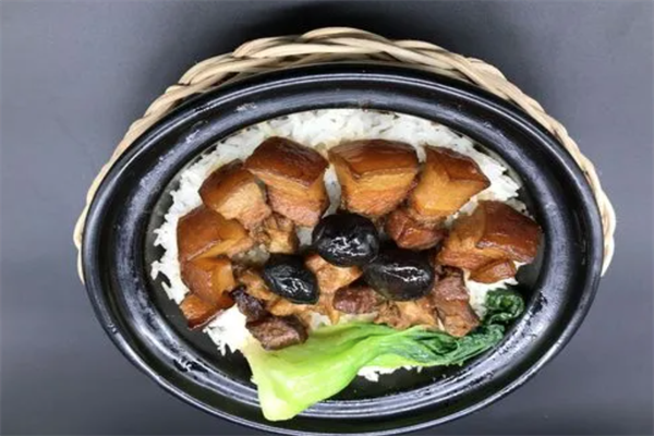 量厨煲仔饭 量厨煲仔饭