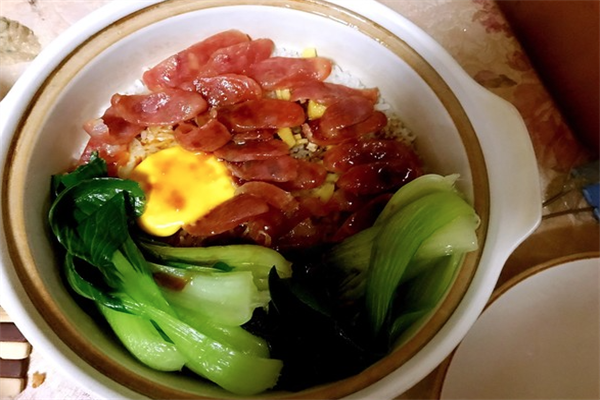 渝香园煲仔饭