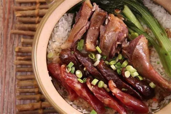 吃得福煲仔饭 吃得福煲仔饭