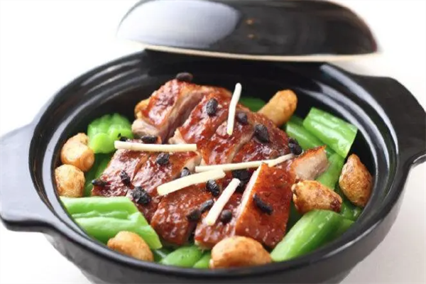 李师傅煲仔饭