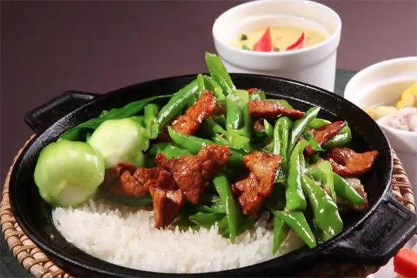 滋味煲仔饭