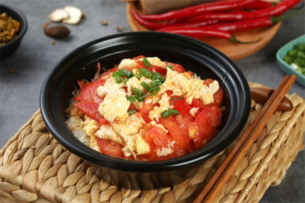 缤点煲仔饭
