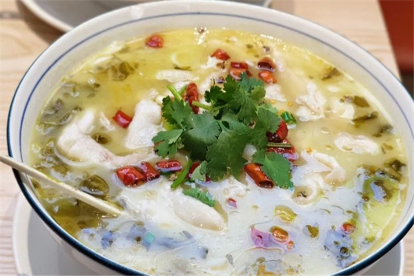 鲜辣鱼生酸菜鱼米饭
