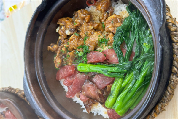 华哥煲仔饭 华哥煲仔饭