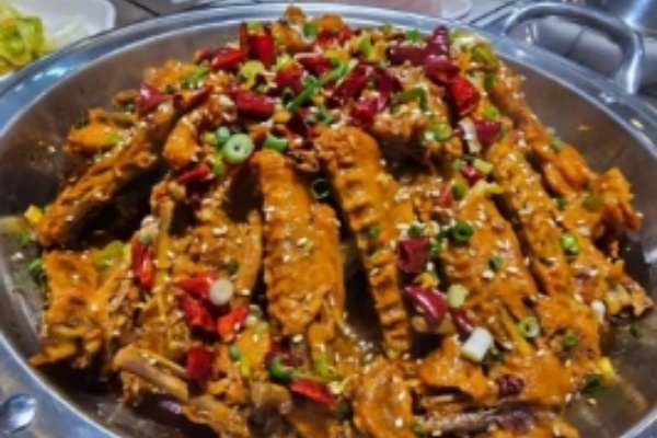 吴大师鸭爪爪火锅店 吴大师鸭爪爪火锅店