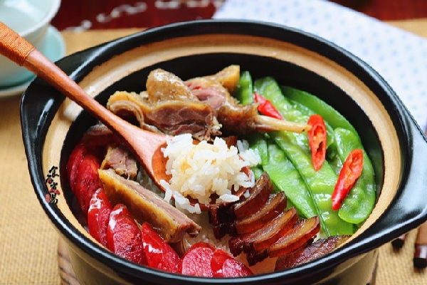 香米粒煲仔饭