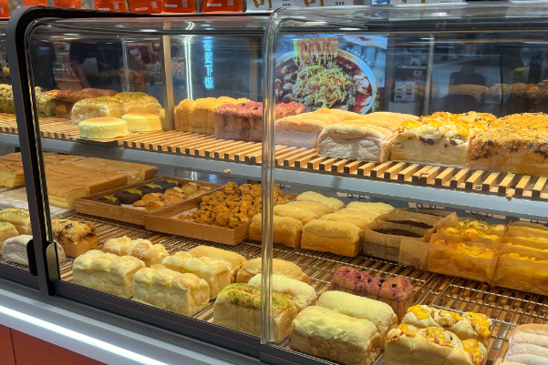 曹家休闲食品蛋糕店 曹家休闲食品蛋糕店
