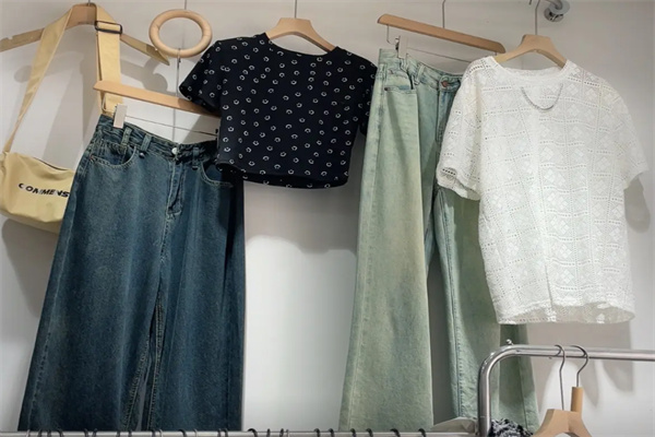 一品折扣店女装 一品折扣店女装