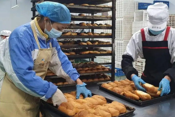 面包工厂 面包工厂
