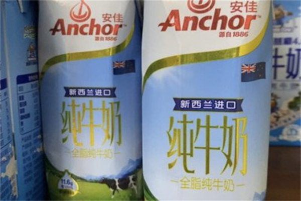 安佳脱脂牛奶
