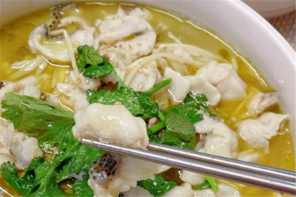 我家鱼厨酸菜鱼