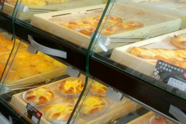 爱拉屋面包 爱拉屋面包