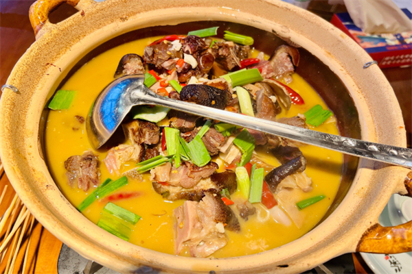 丽江腊排骨火锅 丽江腊排骨火锅