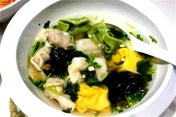 多彩馄饨 多彩馄饨