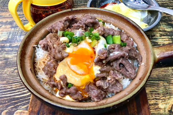俩友记煲仔饭