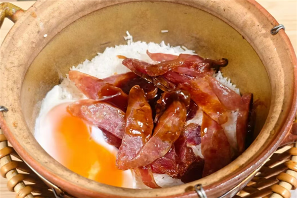噗火煲仔饭