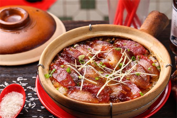 啊香婆煲仔饭 啊香婆煲仔饭