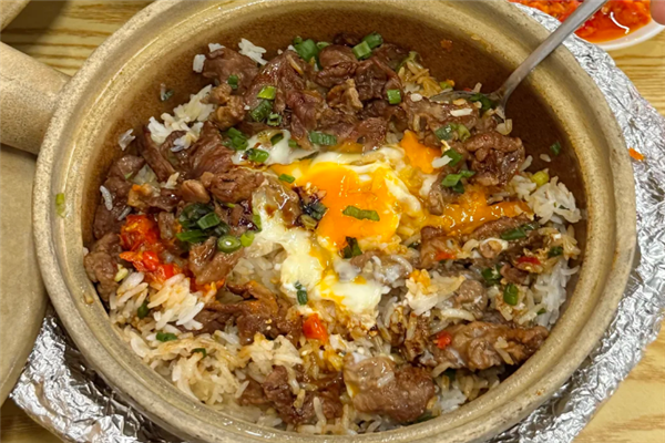 大超广式煲仔饭 大超广式煲仔饭