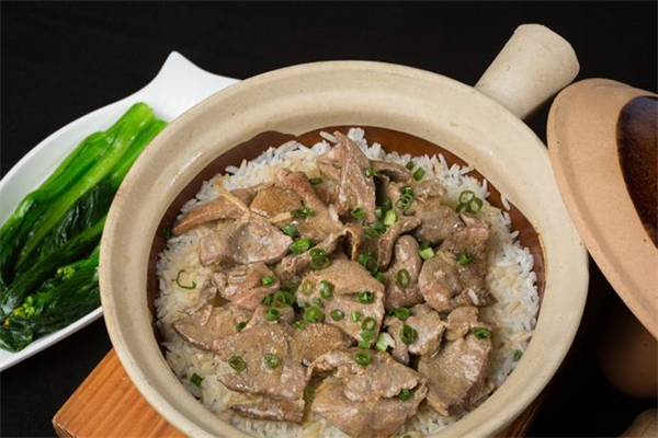 名仕煲仔饭 名仕煲仔饭