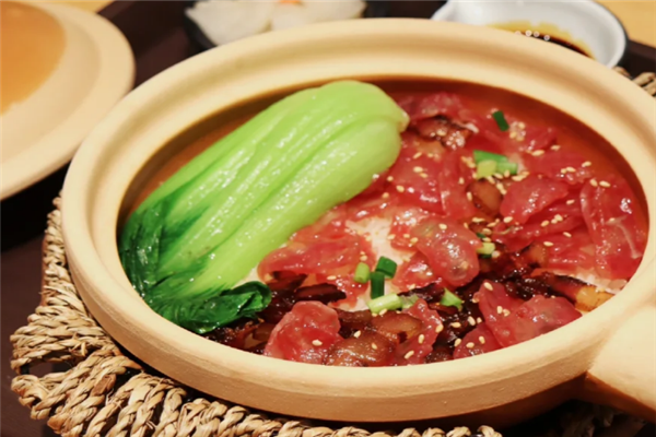 聚义煲煲仔饭 聚义煲煲仔饭