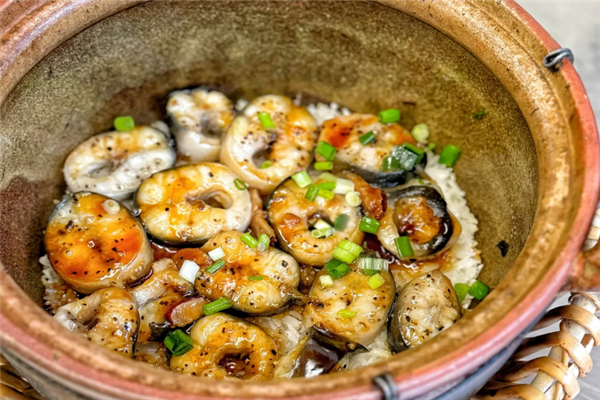 郭郭煲仔饭 郭郭煲仔饭