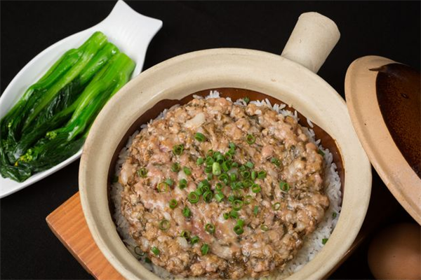 阿老表煲仔饭