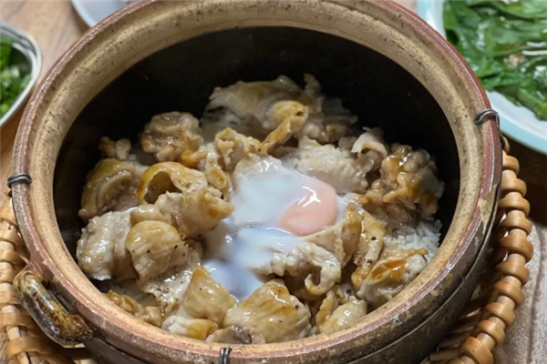 张家煲仔饭 张家煲仔饭