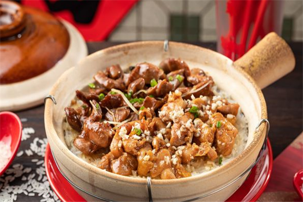 顶顶香煲仔饭 顶顶香煲仔饭