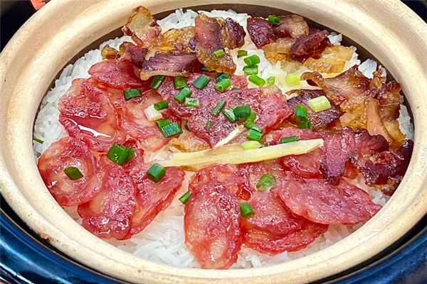 郭郭煲仔饭 郭郭煲仔饭