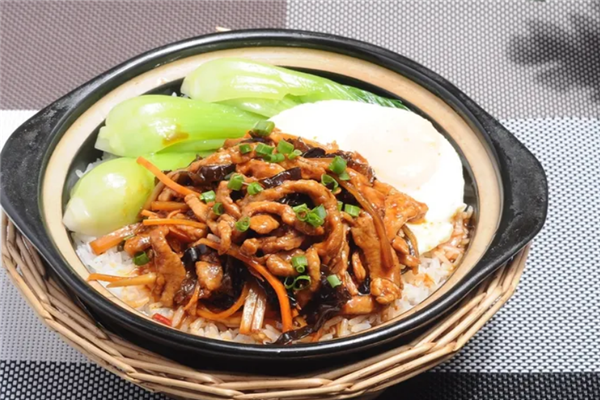 张家煲仔饭 张家煲仔饭