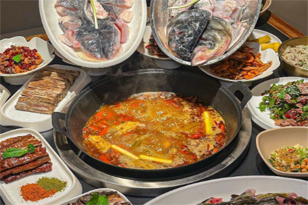 吃成都鲜鱼火锅 吃成都鲜鱼火锅