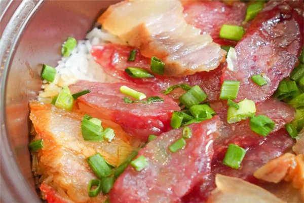 丰群紫砂煲仔饭 丰群紫砂煲仔饭
