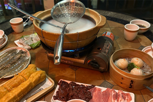明兴砂锅粥火锅