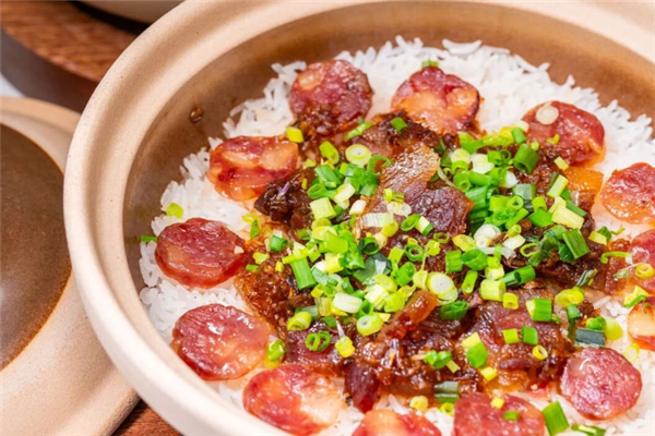 花记广东煲仔饭 花记广东煲仔饭