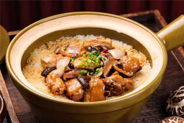 笨小牛煲仔饭