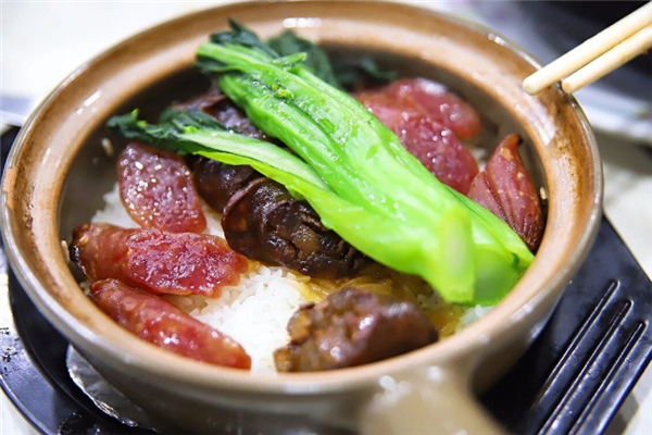 舒心炭火煲仔饭 舒心炭火煲仔饭