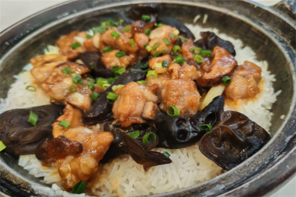 岚会轩煲仔饭 岚会轩煲仔饭