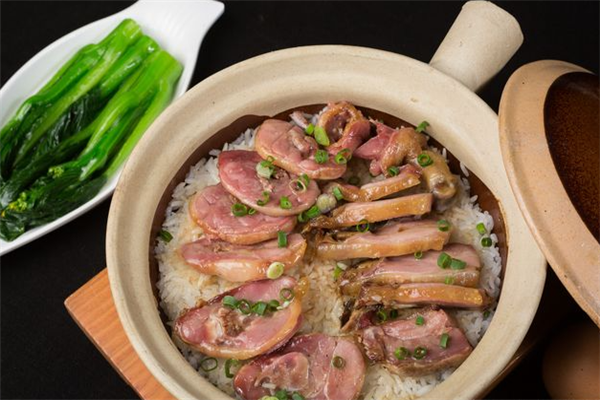 吃味煲仔饭 吃味煲仔饭