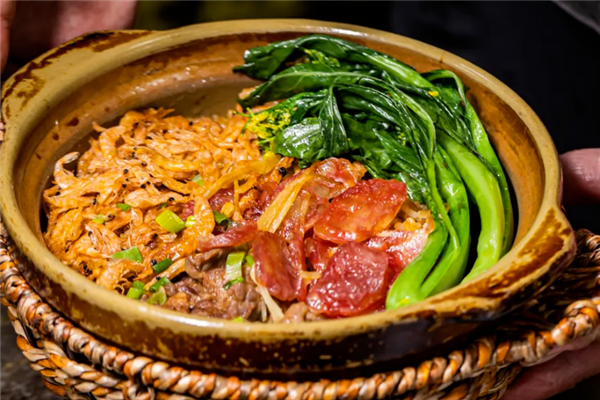 谷语煲仔饭