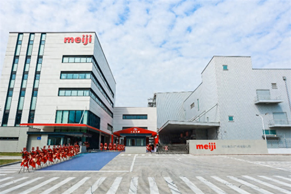 明治牛奶 明治牛奶