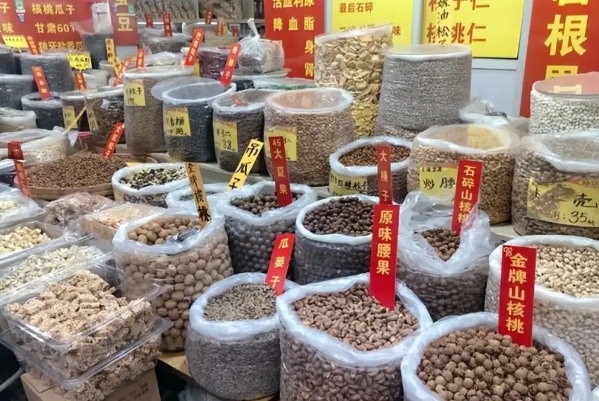 内蒙大瓜子炒货店加盟费多少?省钱入局，小资金开大店