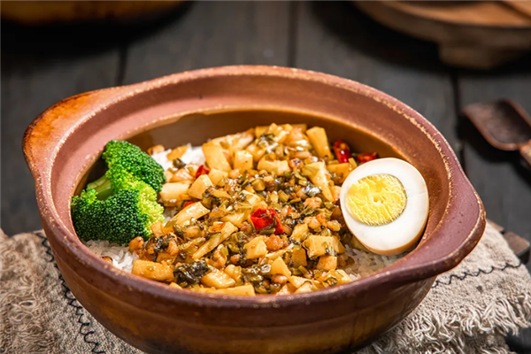达叔煲仔饭 达叔煲仔饭